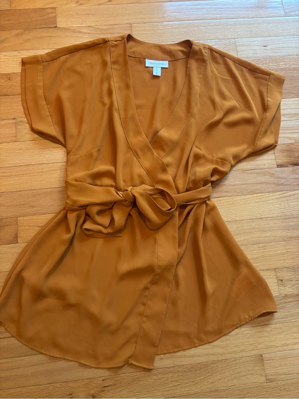 Maternity Lot - capsule wardrobe sizes medium to large. - Picture 8 of 16